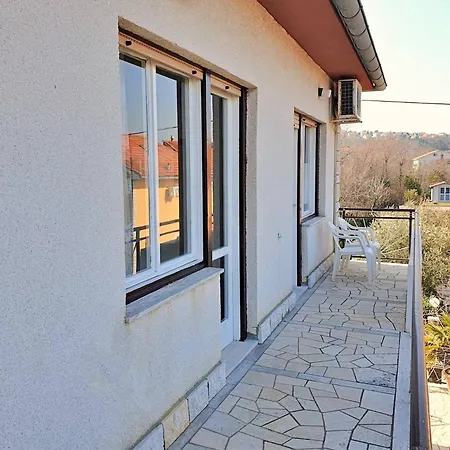 Jakominic A. Apartman *